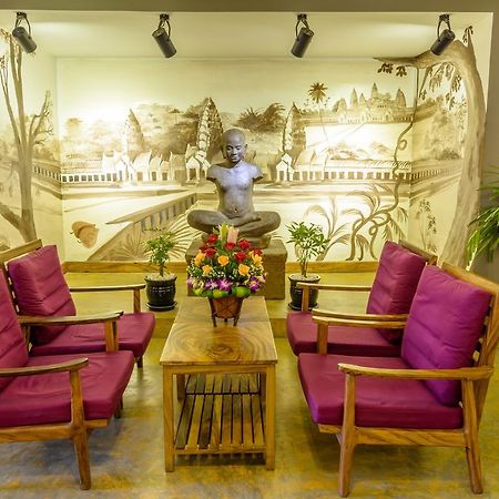 Double Leaf Boutique Hotel Phnom Penh Exterior foto