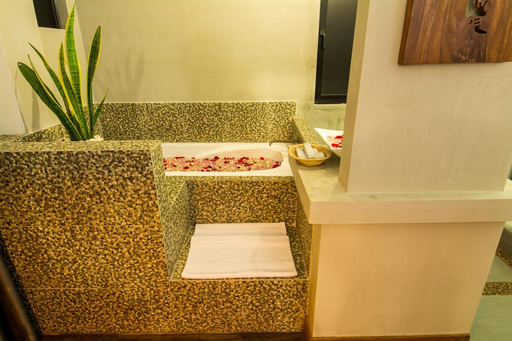Double Leaf Boutique Hotel Phnom Penh Exterior foto